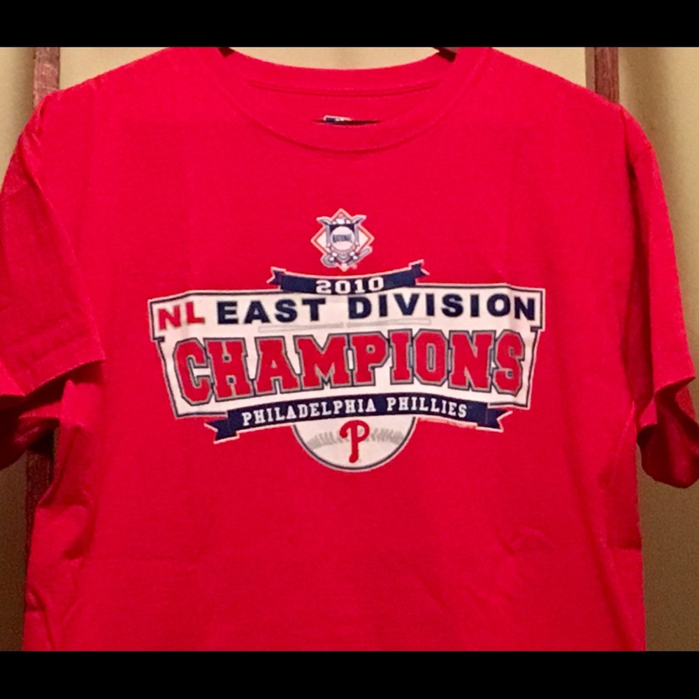 MLB Phil Phillies 2010 Div Champions Tee Shirt Lg.